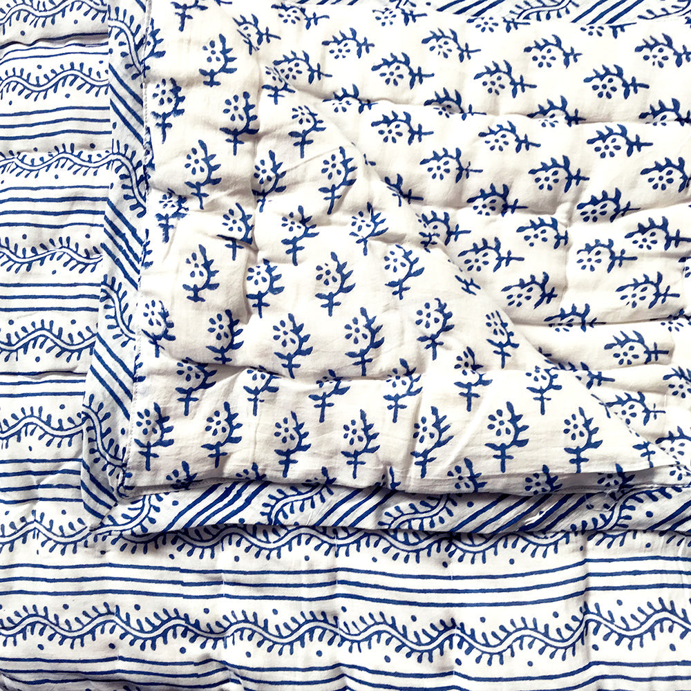 Tilonia® King Quilt - Centipede Stripe & Sprig in Blue
