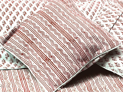 Tilonia® Decorative Pillow Cover - Centipede Stripe in Cranberry